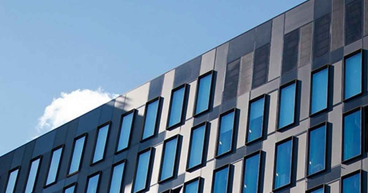 Positioning UvA Academy for Banking and Insurance University of